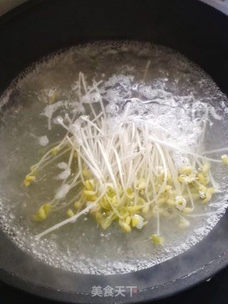 酸汤肥牛的做法步骤：3