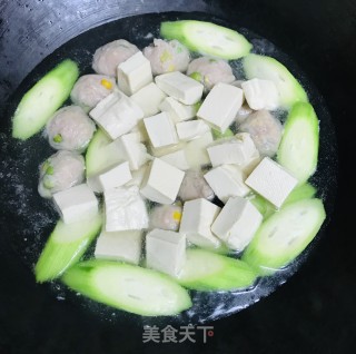 猪肉丸滚汤#汤羹#的做法步骤：6