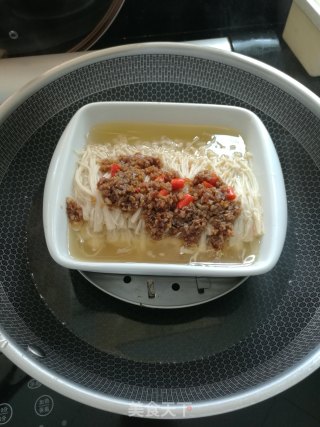蒜蓉蒸金针菇的做法步骤：7
