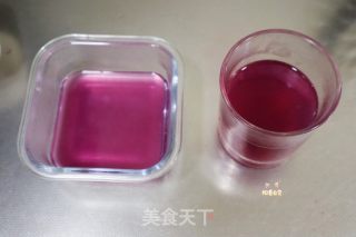 网红葡萄撞奶❗️（两种做法）葡萄椰奶冻  ❗️（超简单白凉粉版）的做法步骤：4