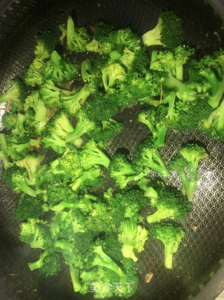 鲜虾意面的做法步骤：8