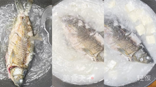 豆腐鲫鱼汤丨浓汁鲜白口感醇厚!的做法步骤：3