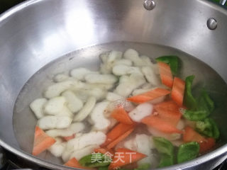 爆炒黄金鲍的做法步骤：3