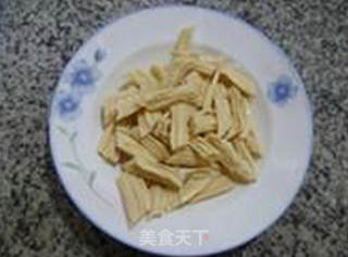 黑木耳腐竹拌青瓜的做法步骤：3
