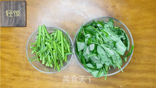 蒜蓉空心菜丨营养又美味的做法步骤：2