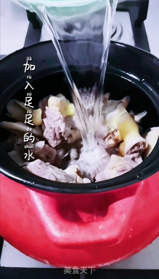 虫草花老鸭汤的做法步骤：11