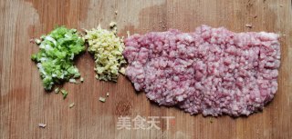 香菇酿肉的做法步骤：2