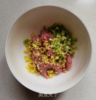 香菇酿肉的做法步骤：4