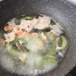 剁椒版眉豆拌甜虾的做法步骤：6