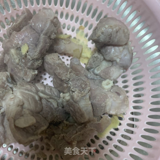 腱子莲藕汤的做法步骤：4