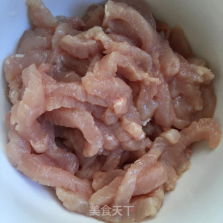 剁椒子姜炒肉的做法步骤：3