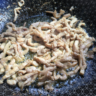 剁椒子姜炒肉的做法步骤：6