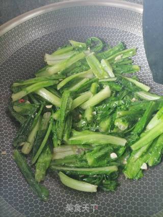 素炒油麦菜的做法步骤：3