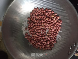 盐焗花生的做法步骤：4