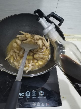红烧凤爪的做法步骤：4