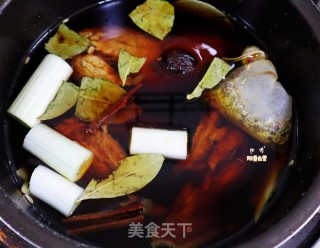 一学就会的家庭式卤牛肉㊙️制五香卤牛腱（高压锅版）????超入味的做法步骤：9