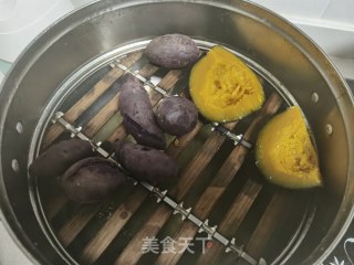紫薯南瓜饼的做法步骤：3