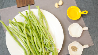 清炒四季豆丨做法简单补充营养大人小孩都爱吃的做法步骤：1