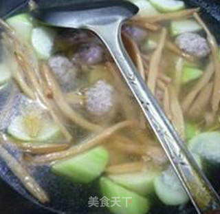 黄花菜肉丸子夜开花汤的做法步骤：9