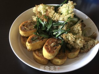 鲮鱼蛋卷炒台山菜花的做法步骤：9