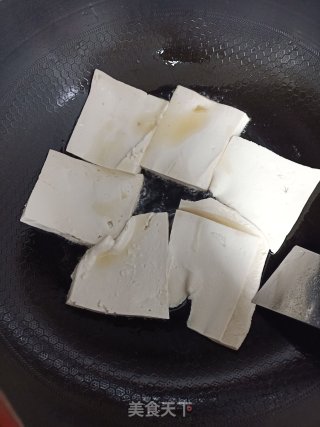 铁板豆腐的做法步骤：3