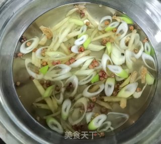 冬瓜丸子汤的做法步骤：2