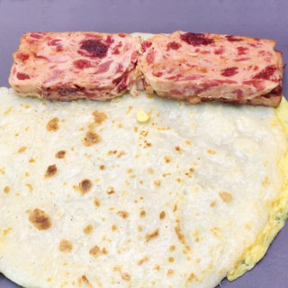 火腿猪肉鸡蛋卷饼的做法步骤：7