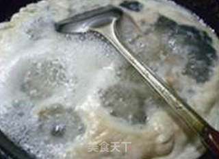 金钱菇青菜猪蹄汤的做法步骤：10