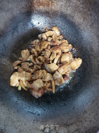 五花肉炒蘑菇的做法步骤：7