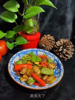 辣椒炒五花肉的做法步骤：11