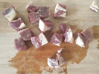 日式蜂蜜蒜香牛肉的做法步骤：2
