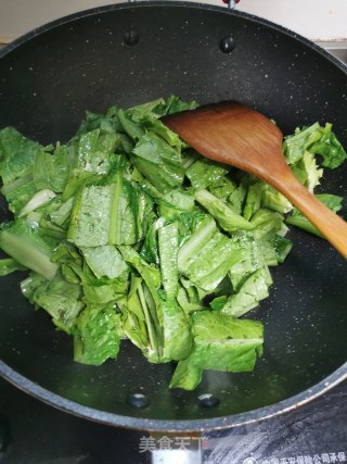 蒜炒莴苣叶的做法步骤：4