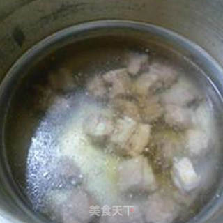 哈密瓜山药排骨汤的做法步骤：11
