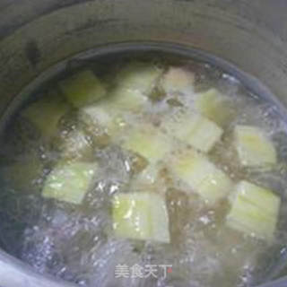 哈密瓜山药排骨汤的做法步骤：14