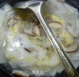 香菇山药蛋花羹的做法步骤：10
