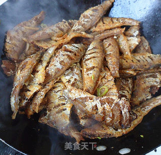 炸烹马口鱼的做法步骤：8