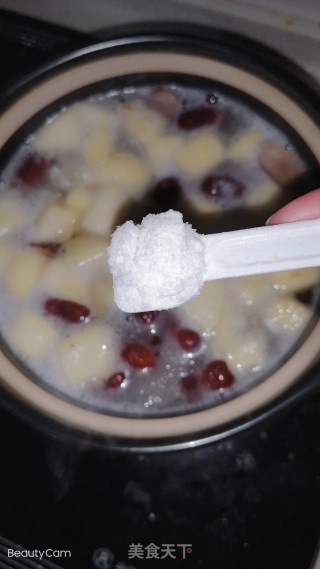 鲜银耳红枣羹的做法步骤：5