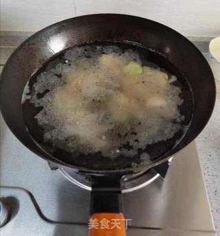 排骨莲藕汤的做法步骤：2