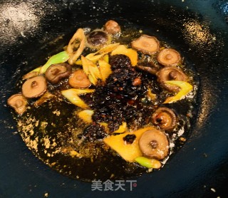 火麻仁香菇木耳黄花鱼的做法步骤：7