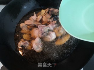 土豆焖鸡块的做法步骤：14