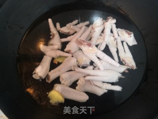 香辣鸡爪的做法步骤：9