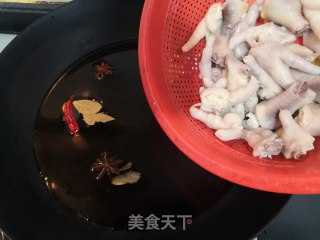 香辣鸡爪的做法步骤：16