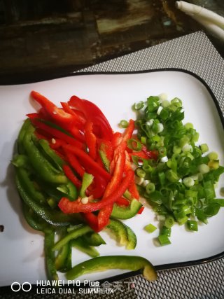 肉渣炒土豆丝，卷煎饼的绝配！的做法步骤：4