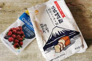 蔓越莓吐司的做法步骤：1