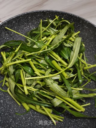 猪油空心菜的做法步骤：2