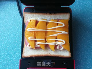 芒果火腿芝士三明治的做法步骤：6