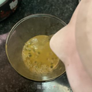 蜂蜜百香果的做法步骤：3