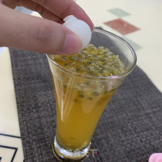牛奶蜂蜜百香果的做法步骤：8