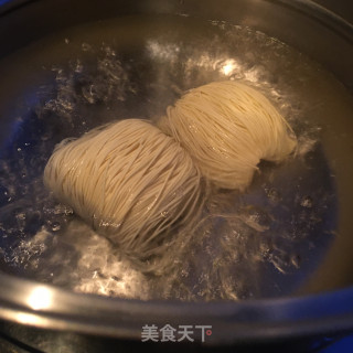 鲜虾馄饨竹升面的做法步骤：5
