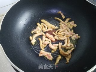 榨菜炒肉丝的做法步骤：3